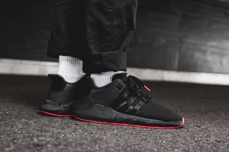 Eqt support outlet black and red